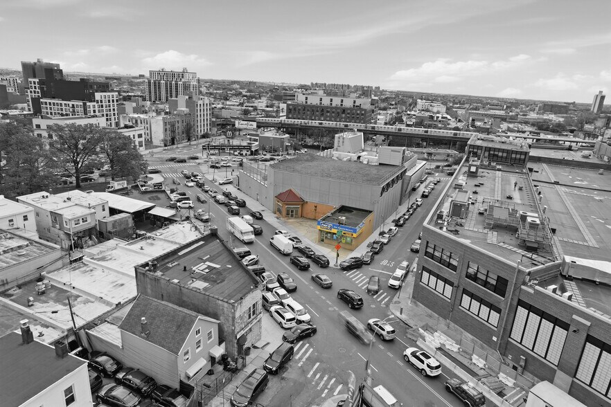 1756 Bushwick Ave, Brooklyn, NY à louer - Photo de l’immeuble – Image 3 sur 6