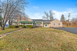 Plus de détails pour 1101 N Shadeland Ave, Indianapolis, IN - Bureau à vendre