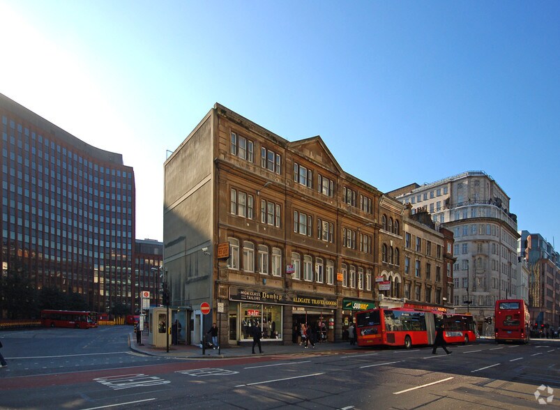 73-75 Aldgate High St, Londres à louer - Photo de l’immeuble – Image 1 sur 5