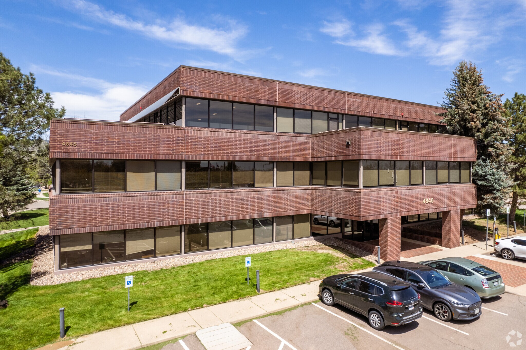 4845 Pearl East Cir, Boulder, CO à louer Photo principale– Image 1 sur 9