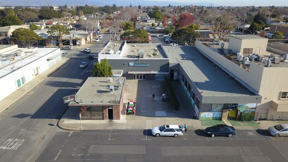 908 1/2 S Main St, Salinas, CA à louer - Photo de l’immeuble – Image 1 sur 9