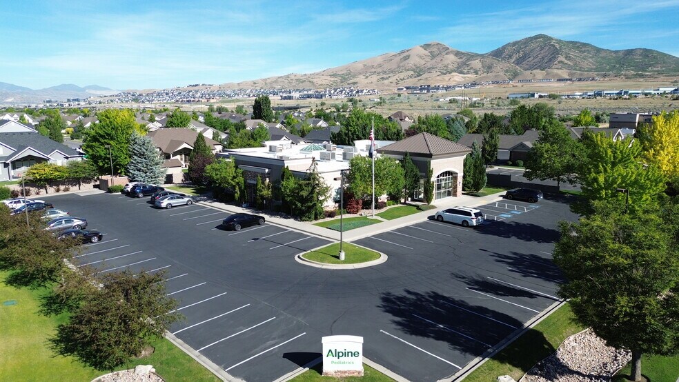 3231 N 1120 E, Lehi, UT à louer - Photo de l’immeuble – Image 2 sur 2
