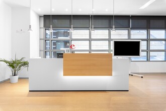 Espace de coworking dans Avenida De Juan Pablo II, 35, Zaragoza à louer Photo intérieure– Image 2 sur 32