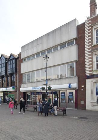 Plus de détails pour 69-71 High St, Staines - Bureau à vendre