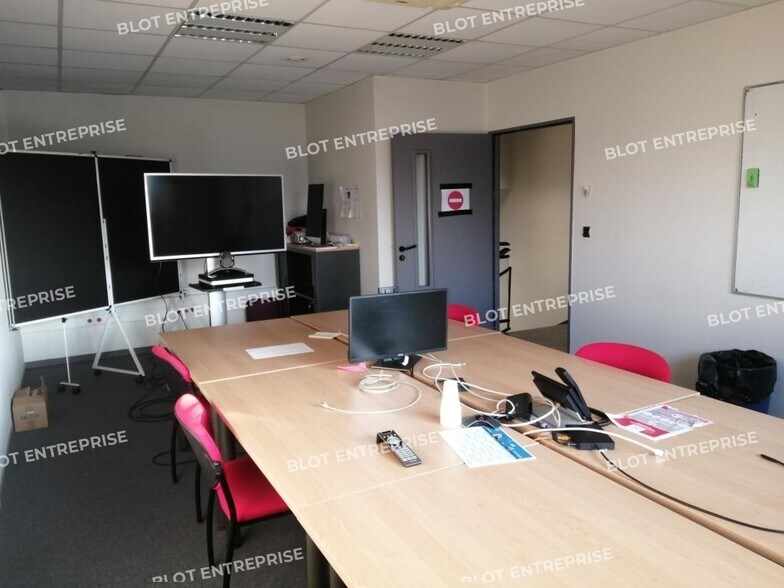 Bureau dans Cesson-Sévigné à louer - Photo intérieure – Image 3 sur 14