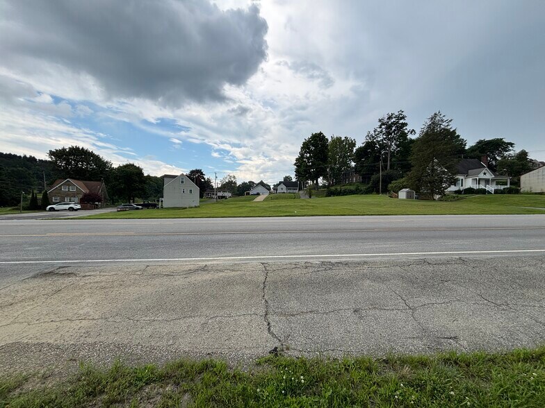 239 New Castle Rd, Butler, PA à vendre - Photo de l’immeuble – Image 2 sur 7