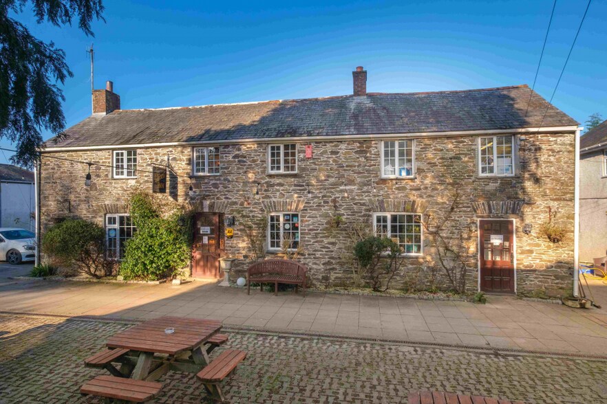 Liskeard Rd, Saltash à vendre - Photo de l’immeuble – Image 2 sur 8