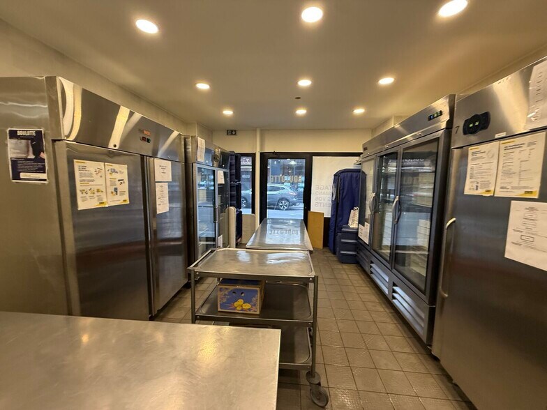 Local commercial dans Paris à louer - Photo de l’immeuble – Image 1 sur 5