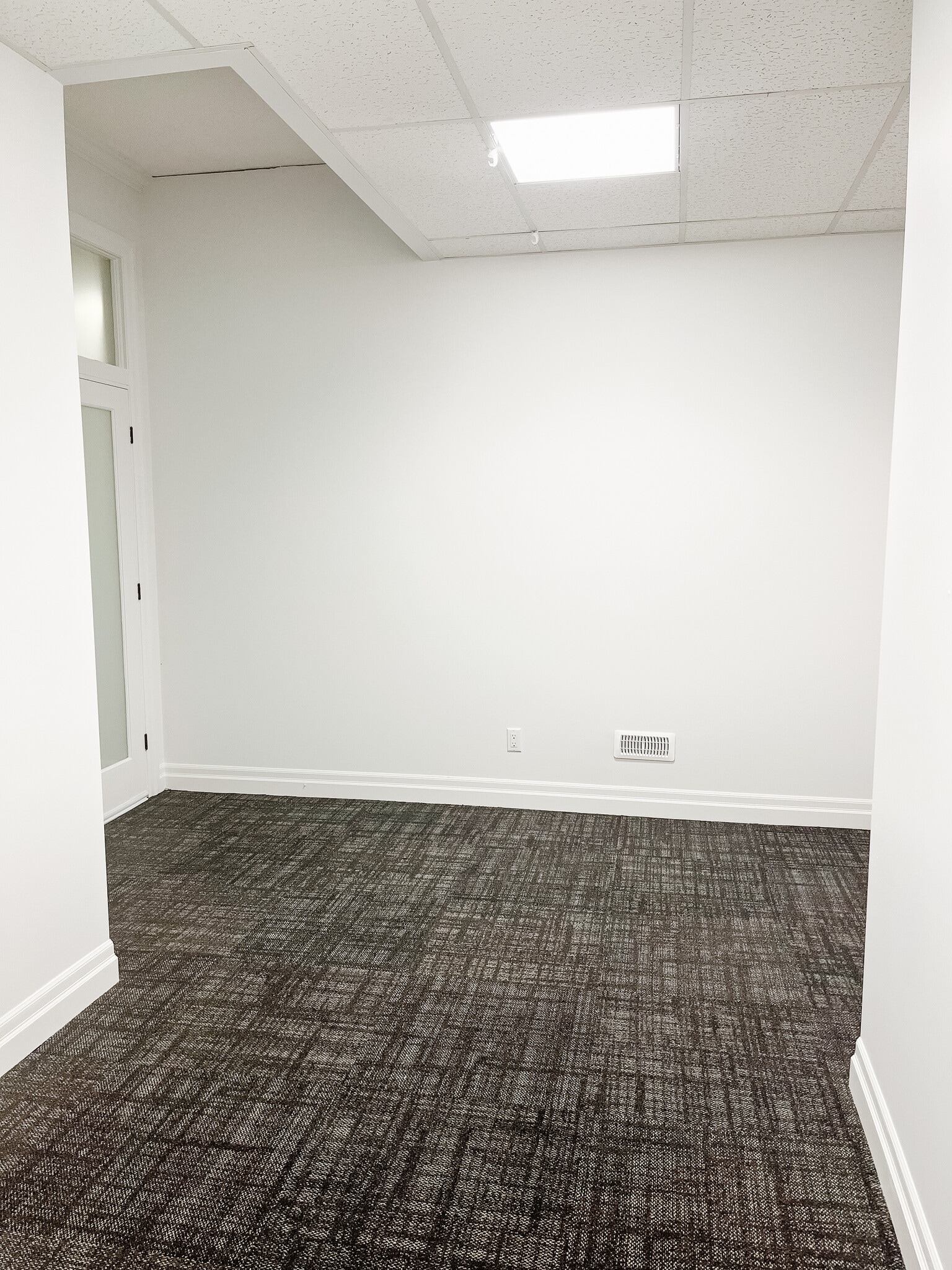 1124 Gainsborough Rd, London, ON à louer Photo intérieure– Image 1 sur 7