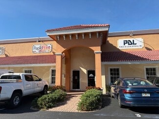Plus de détails pour 12244 Treeline Ave, Fort Myers, FL - Industriel/Logistique à louer