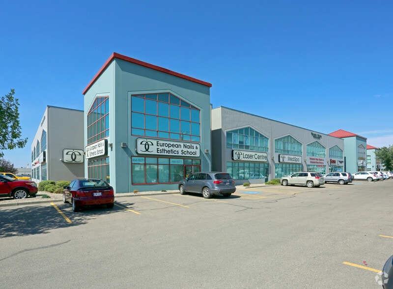 6726 - 6775 St, Edmonton, AB à louer - Photo de l’immeuble – Image 1 sur 7