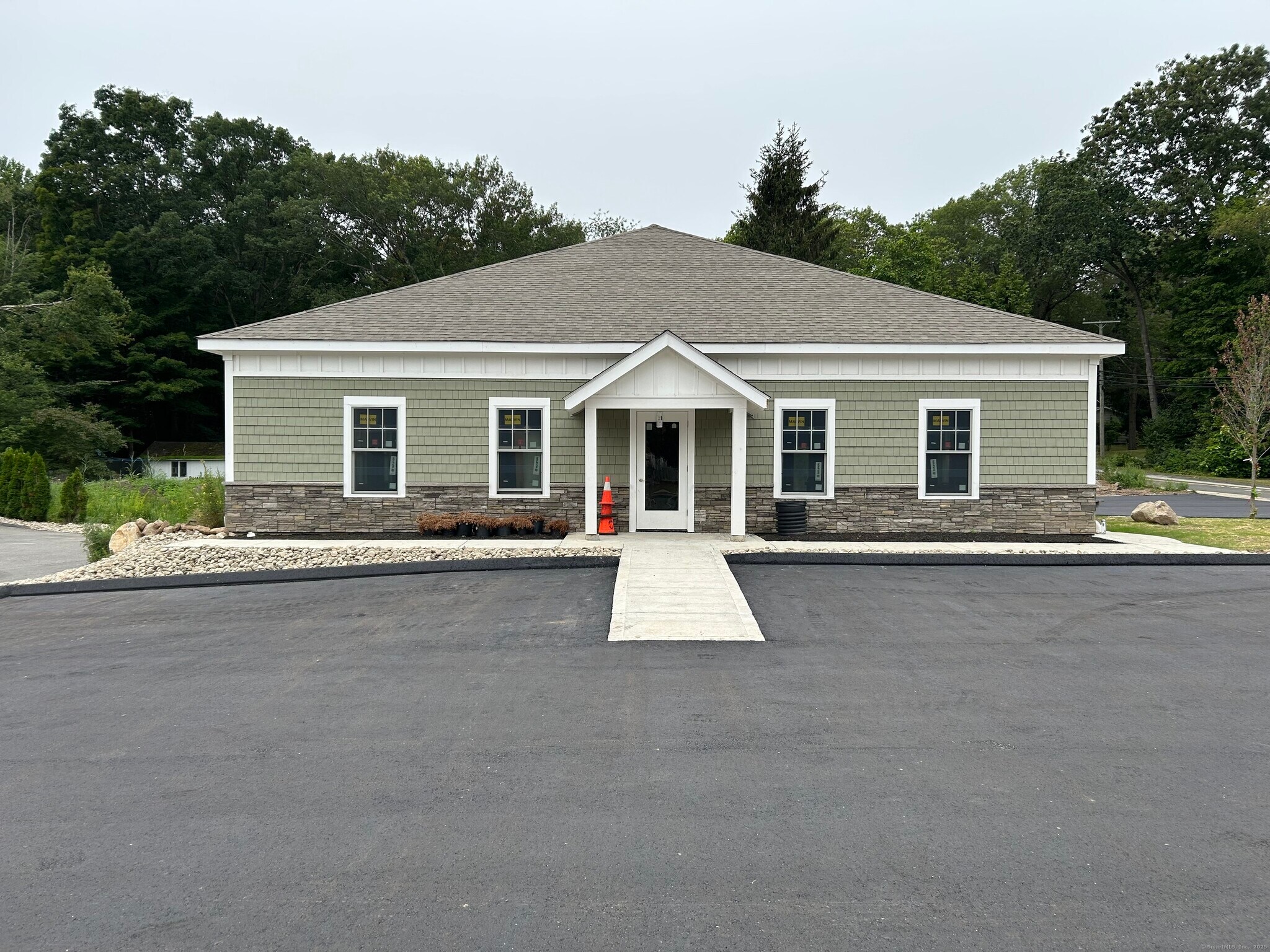 13 N Main St, East Hampton, CT à louer Photo intérieure– Image 1 sur 4