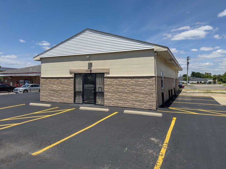 1000 Scioto St, Urbana, OH à vendre - Photo de l’immeuble – Image 3 sur 12