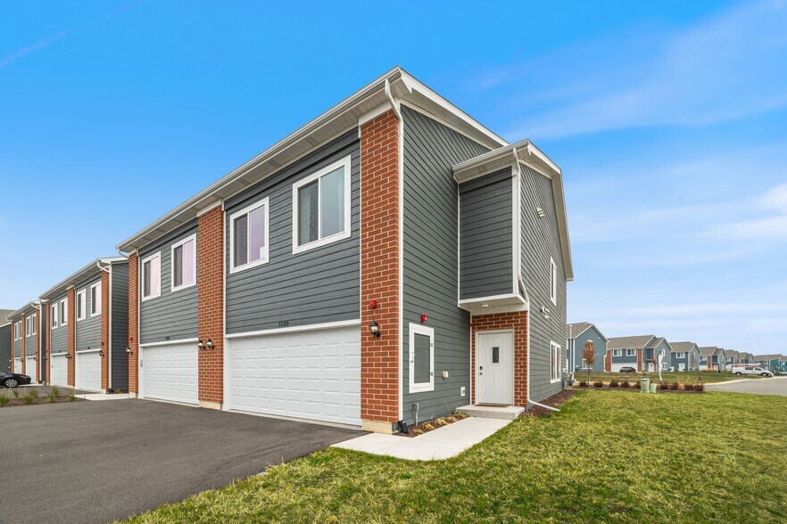 1229 Gillespie Ln, Yorkville, IL à vendre - Photo principale – Image 1 sur 1