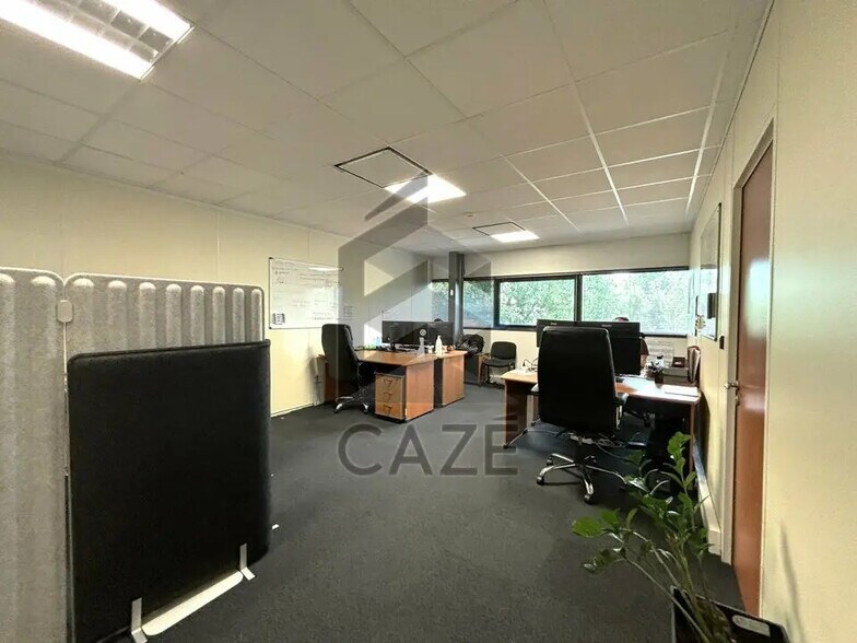 Bureau dans Mérignac à louer - Photo de l’immeuble – Image 2 sur 5