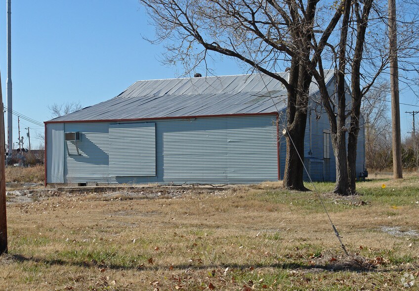 702 W Broadway St, Collinsville, OK à vendre - Photo de l’immeuble – Image 2 sur 2