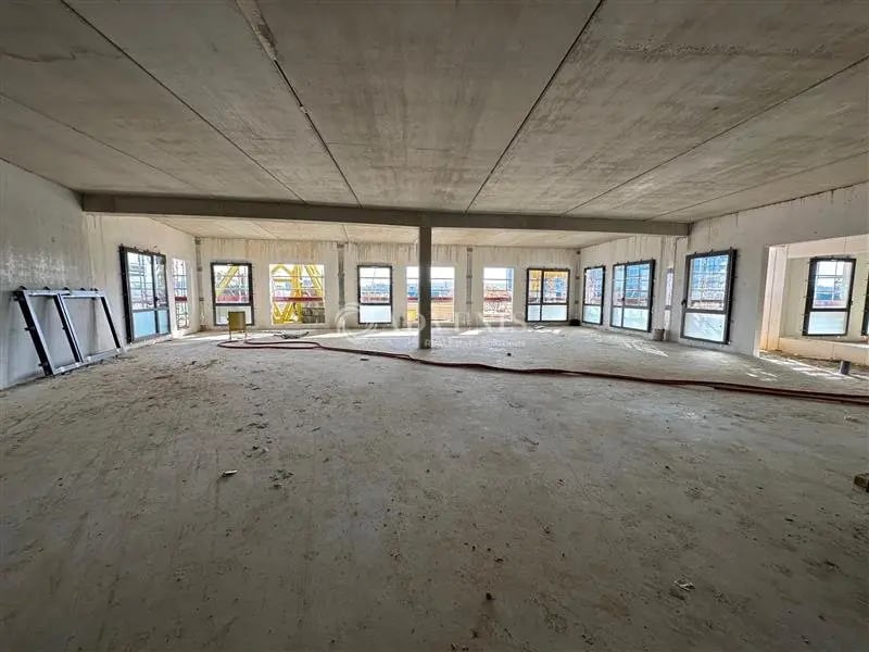 Bureau dans Serris à vendre Photo intérieure– Image 1 sur 6