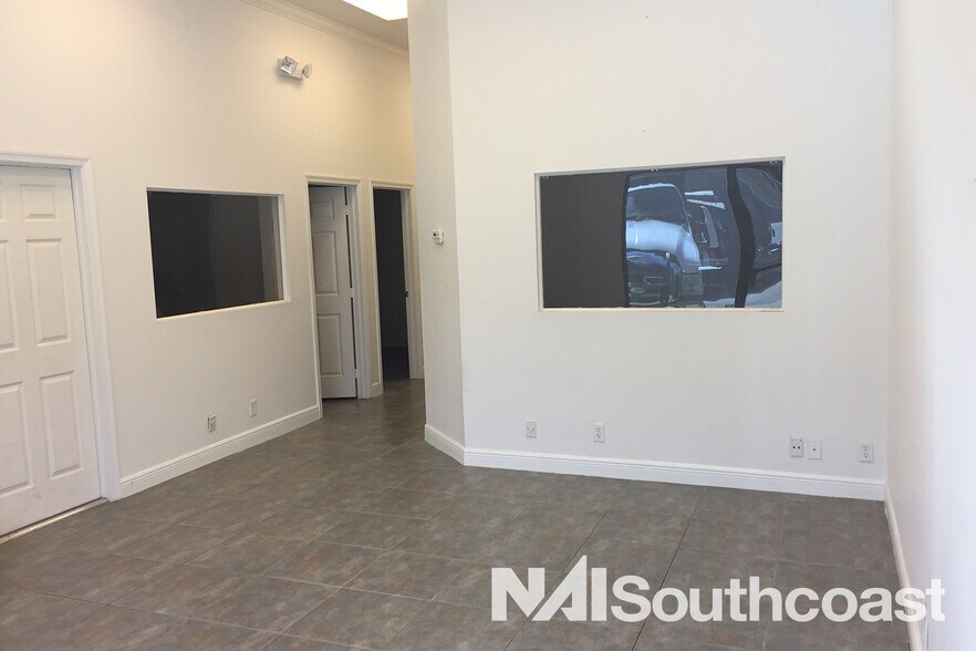 1726-1738 SW Biltmore St, Port Saint Lucie, FL à louer - Photo de l’immeuble – Image 3 sur 16