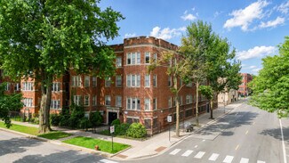 Plus de détails pour 6700 S Clyde Ave, Chicago, IL - Logement à vendre