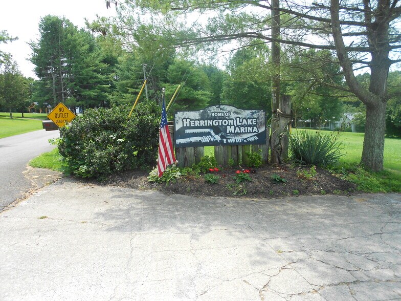 234 S Homestead Ln, Lancaster, KY à vendre - Photo principale – Image 1 sur 31