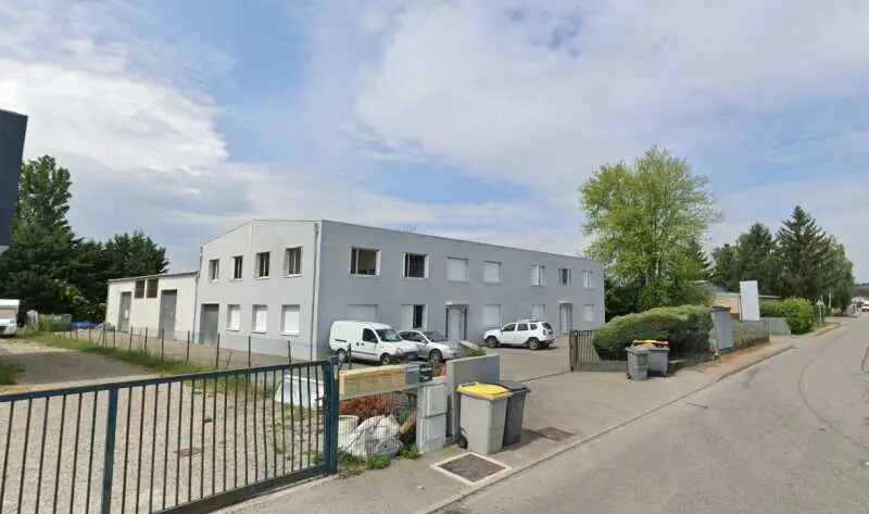 Bureau dans SAINT-SYMPHORIEN-D'OZON à louer - Photo de l’immeuble – Image 1 sur 1