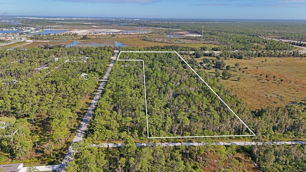 28415 Tuckers Grade, Punta Gorda, FL à vendre - Photo de l’immeuble – Image 2 sur 15