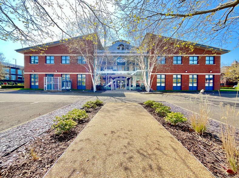 90 Milton Park, Milton à louer - Photo de l’immeuble – Image 1 sur 5