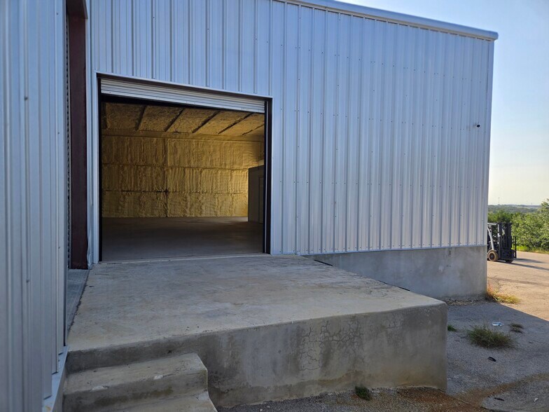 6441 Highway 46 W, New Braunfels, TX à louer - Photo de l’immeuble – Image 3 sur 9