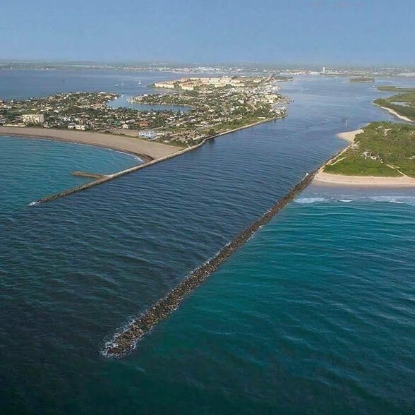 901 Avenue D, Fort Pierce, FL à louer - Photo de l’immeuble – Image 3 sur 31
