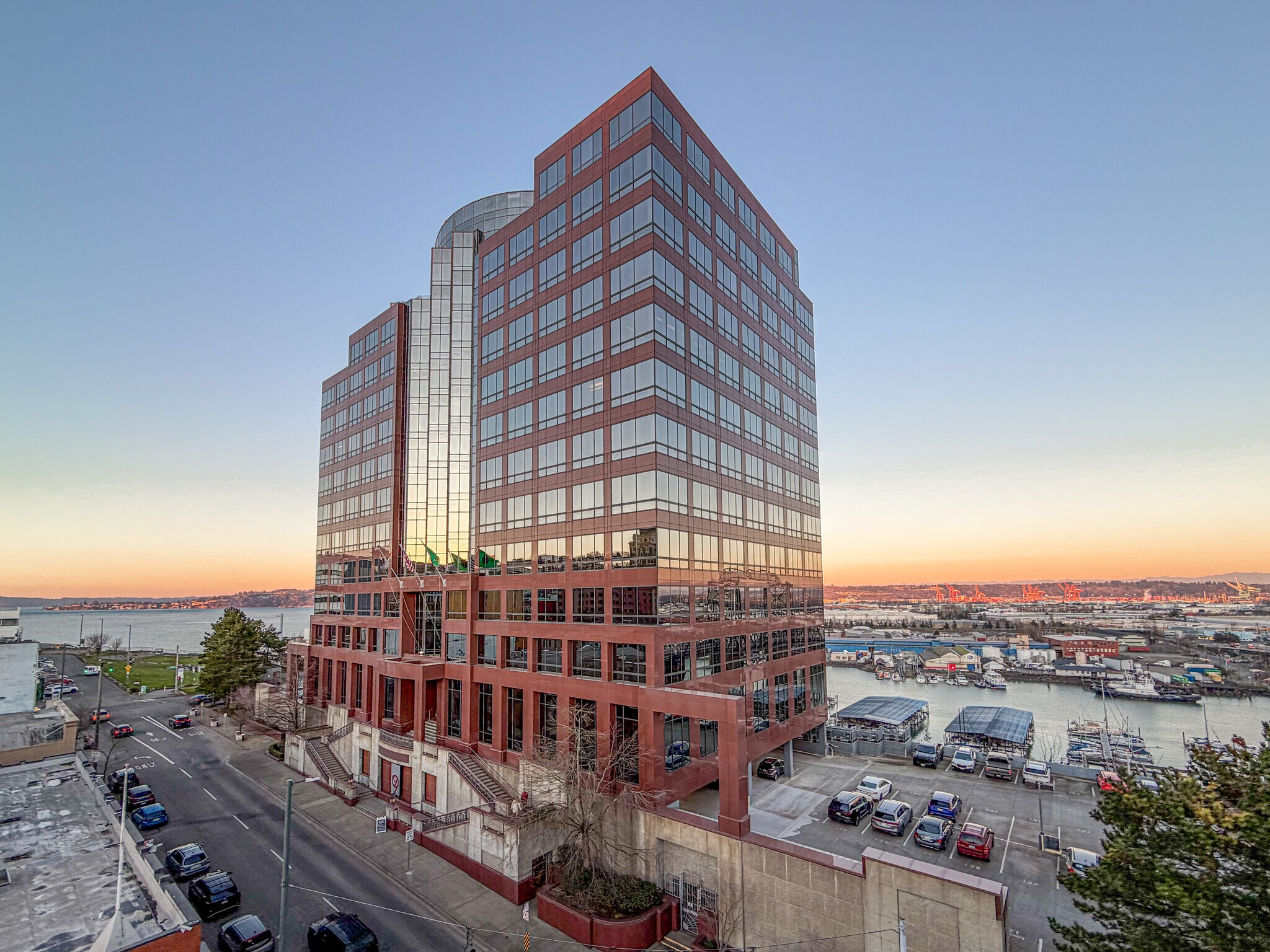 909 A St, Tacoma, WA à louer Photo principale– Image 1 sur 65