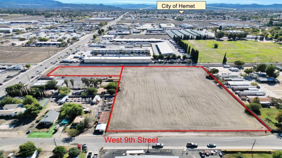 1060 State St, San Jacinto, CA à vendre - Aérien – Image 2 sur 21
