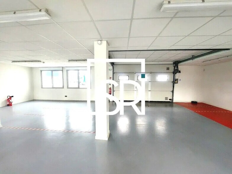 Bureau dans Cournon-d'Auvergne à louer - Photo intérieure – Image 3 sur 10