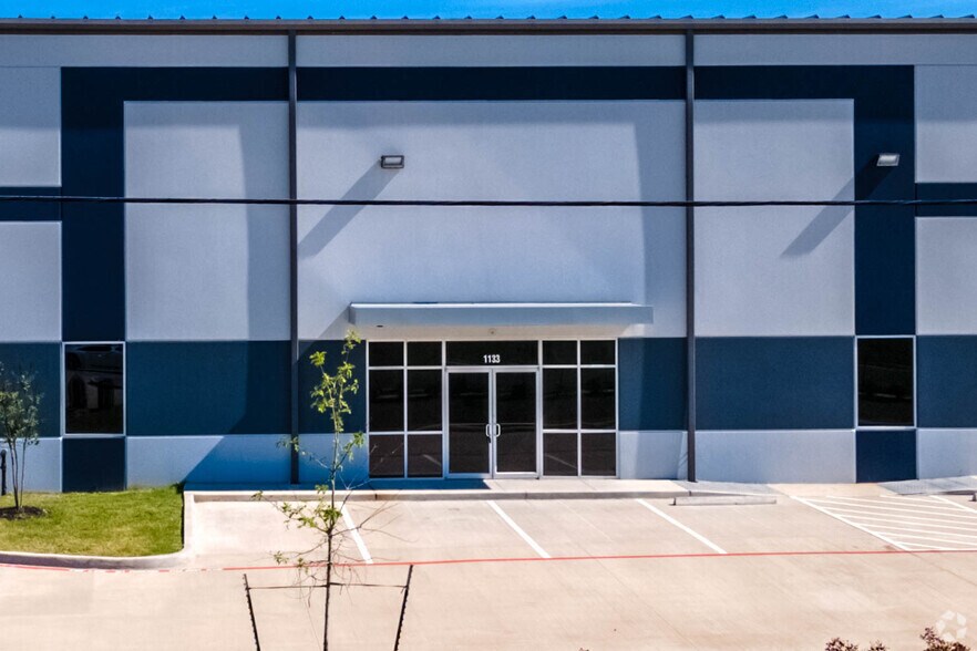 1133 E Airtex Dr, Houston, TX à louer - Photo de l’immeuble – Image 3 sur 4