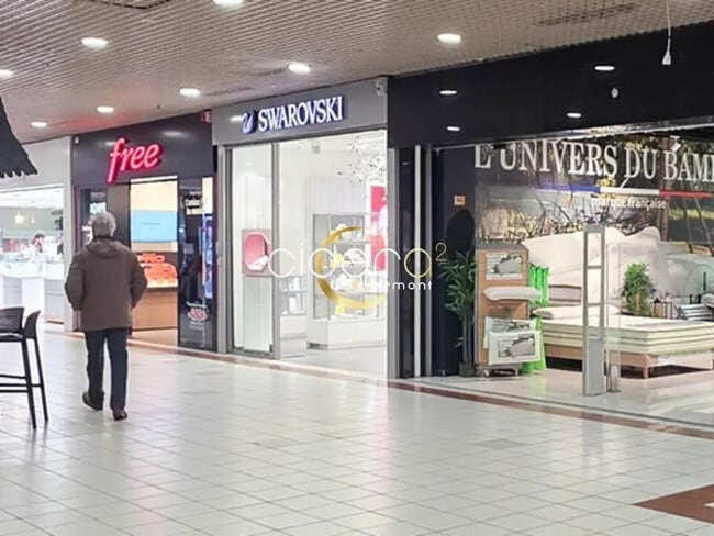 Plus de détails pour Local commercial à louer