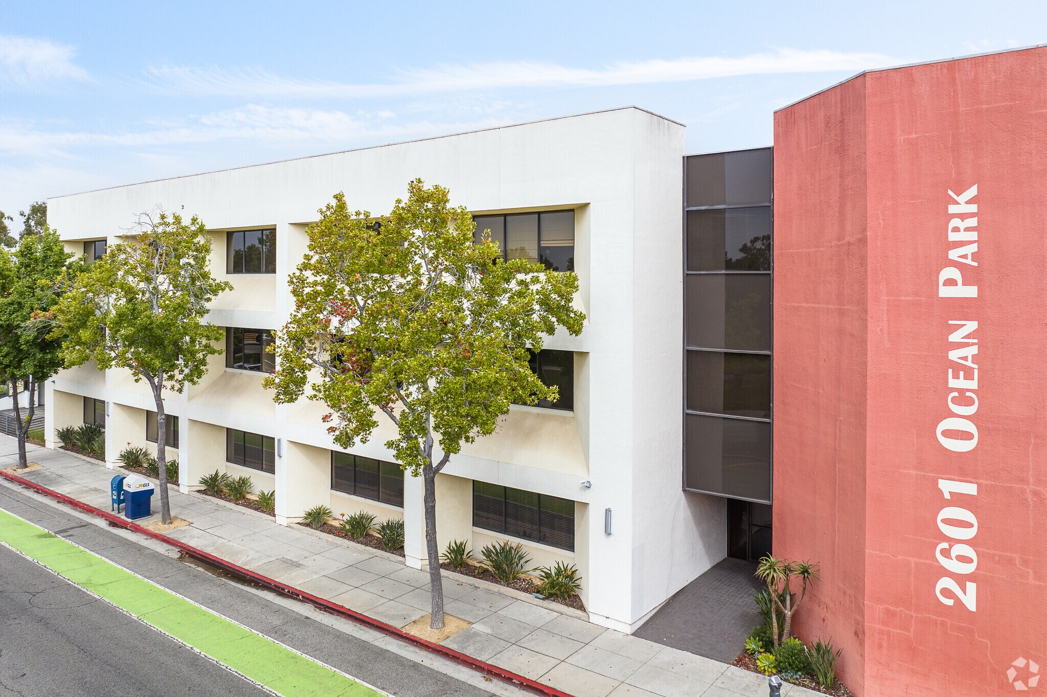 2601 Ocean Park Blvd, Santa Monica, CA à louer Photo principale– Image 1 sur 4