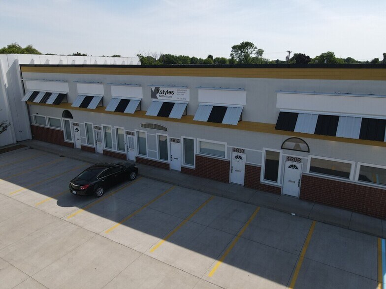 4808-4820 Delemere Ave, Royal Oak, MI à louer - Photo de l’immeuble – Image 1 sur 9
