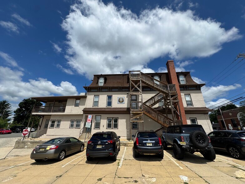 8 N Broadway, Pitman, NJ à louer - Photo de l’immeuble – Image 3 sur 11