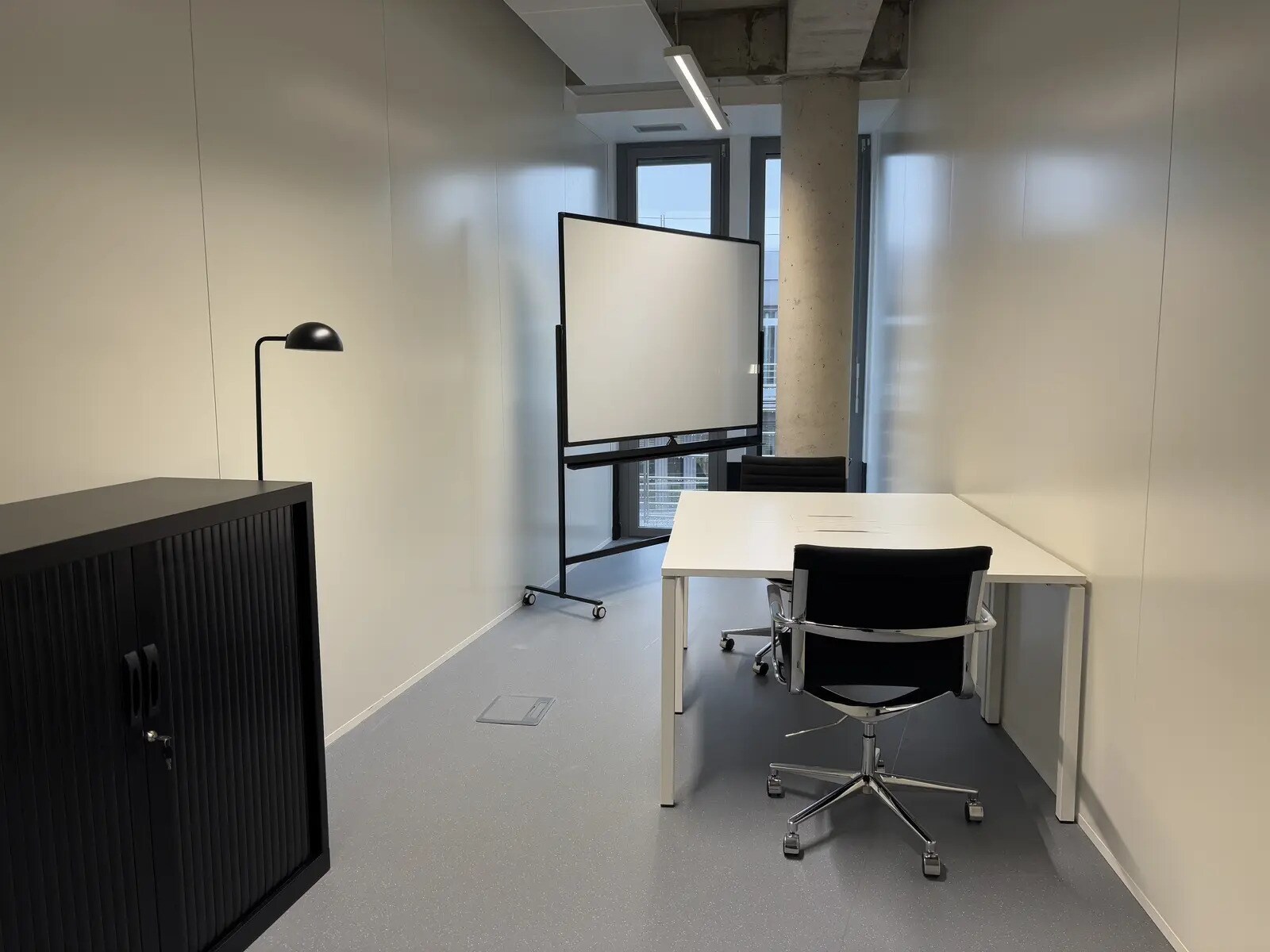 Bureau dans Sarcelles à louer Photo intérieure– Image 1 sur 2