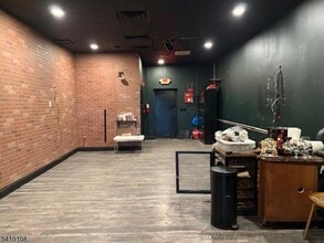 32-34 Us-22, Green Brook, NJ à louer Photo intérieure– Image 2 sur 3