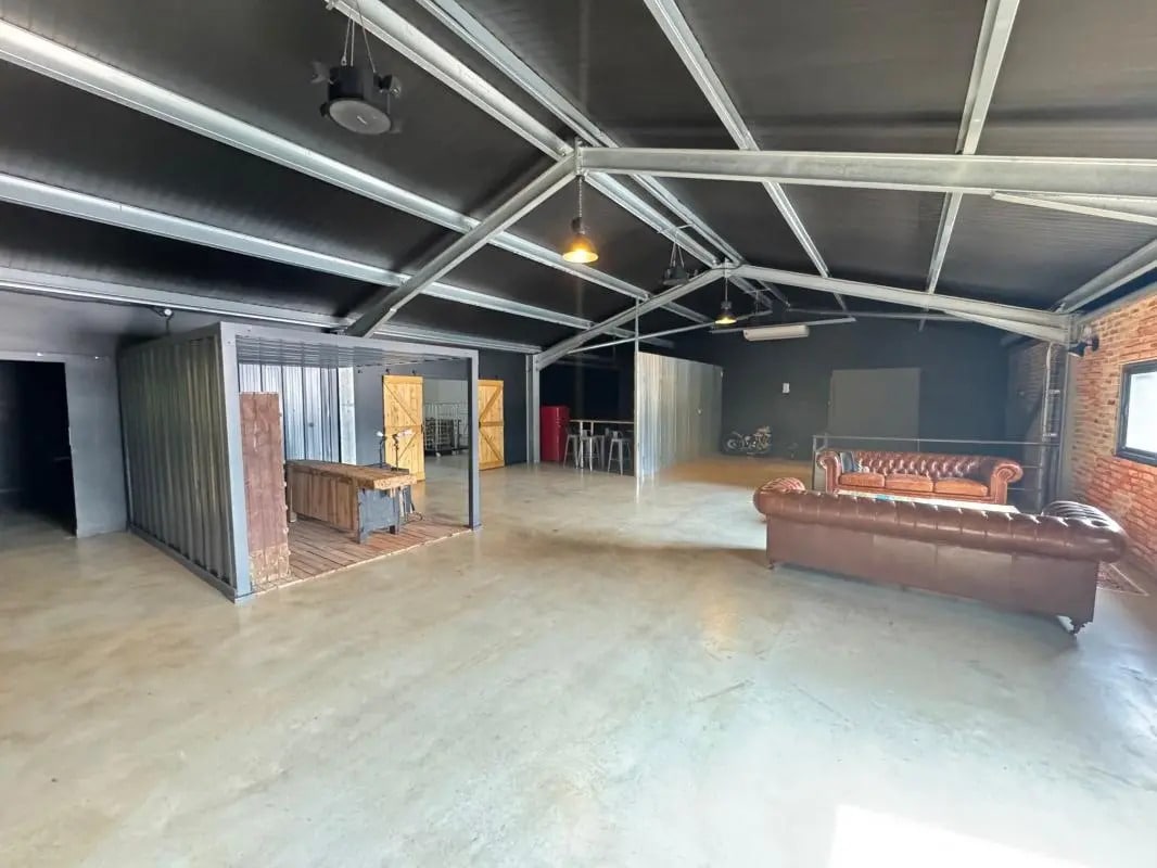 Bureau dans Gémenos à louer Photo intérieure– Image 1 sur 10