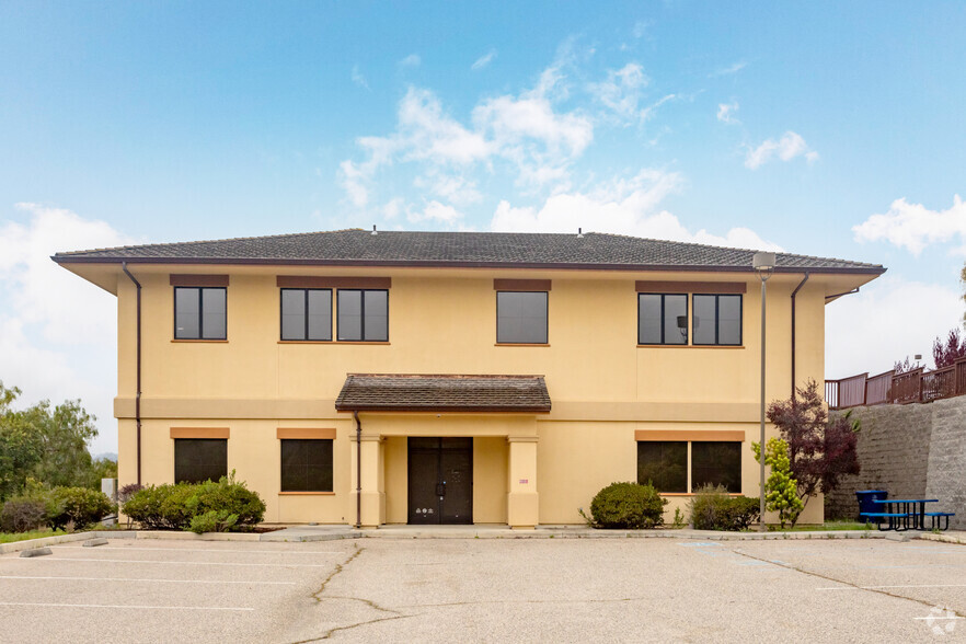 31 Upper Ragsdale Dr, Monterey, CA à louer - Photo de l’immeuble – Image 2 sur 11