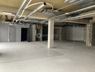 Plus de détails pour Local commercial à louer