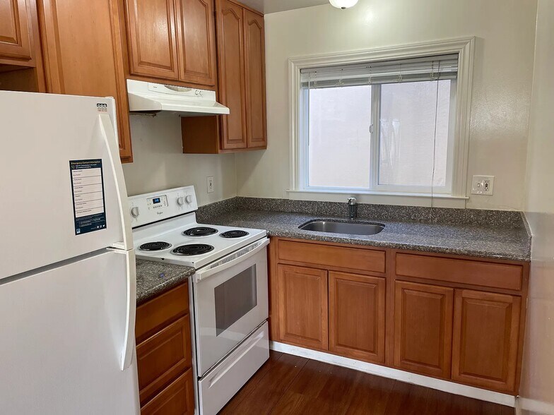 510 Avenue Alhambra, Half Moon Bay, CA à vendre - Photo de l’immeuble – Image 2 sur 8