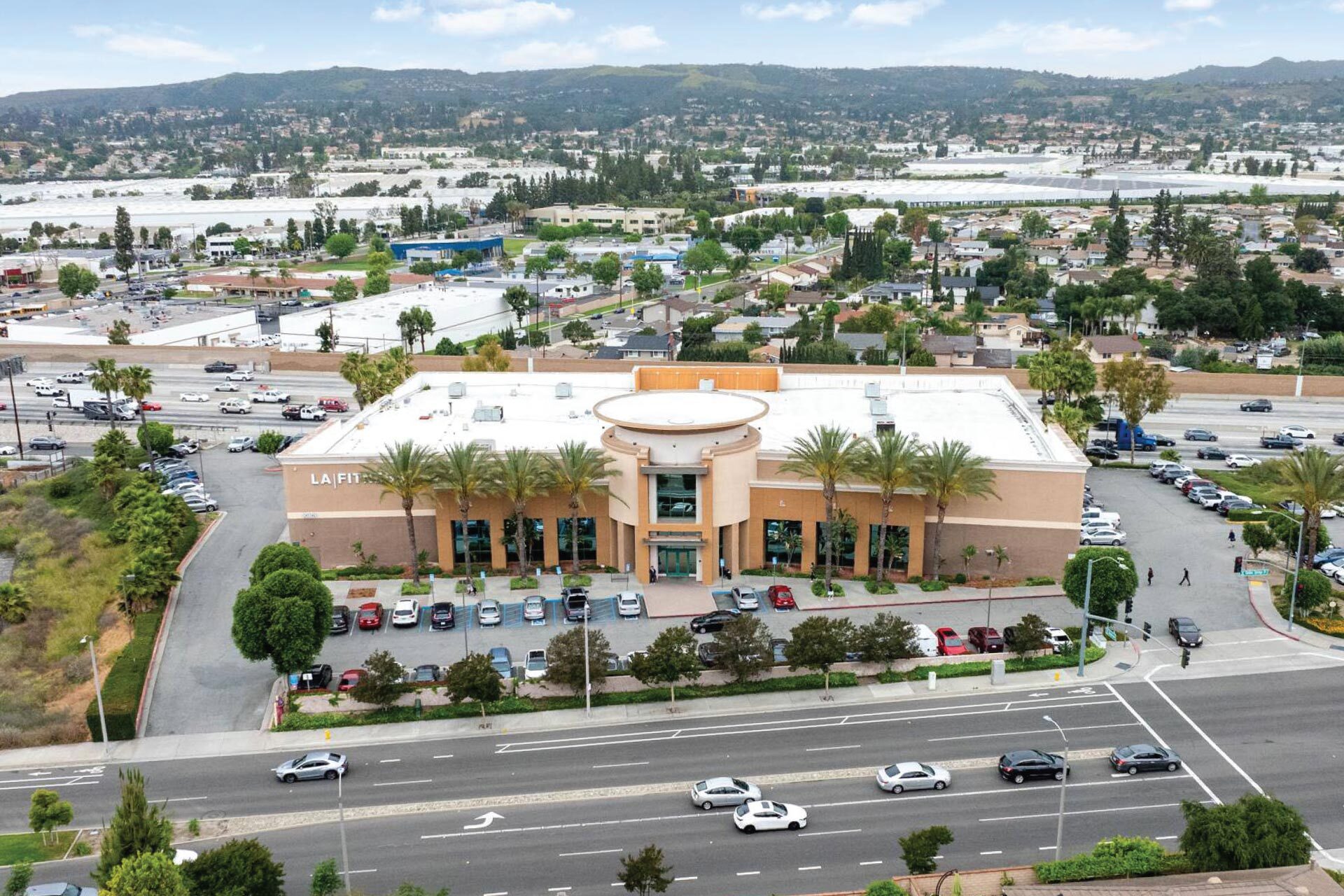 20801 Golden Springs Dr, Walnut, CA à vendre Photo de l’immeuble– Image 1 sur 9