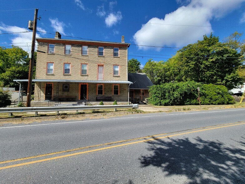 30 Main St, Freemansburg, PA à louer - Photo de l’immeuble – Image 2 sur 9
