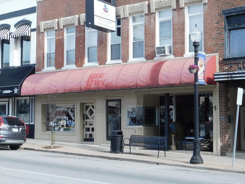 72 W Main St, Danville, IN à vendre - Photo de l’immeuble – Image 1 sur 20