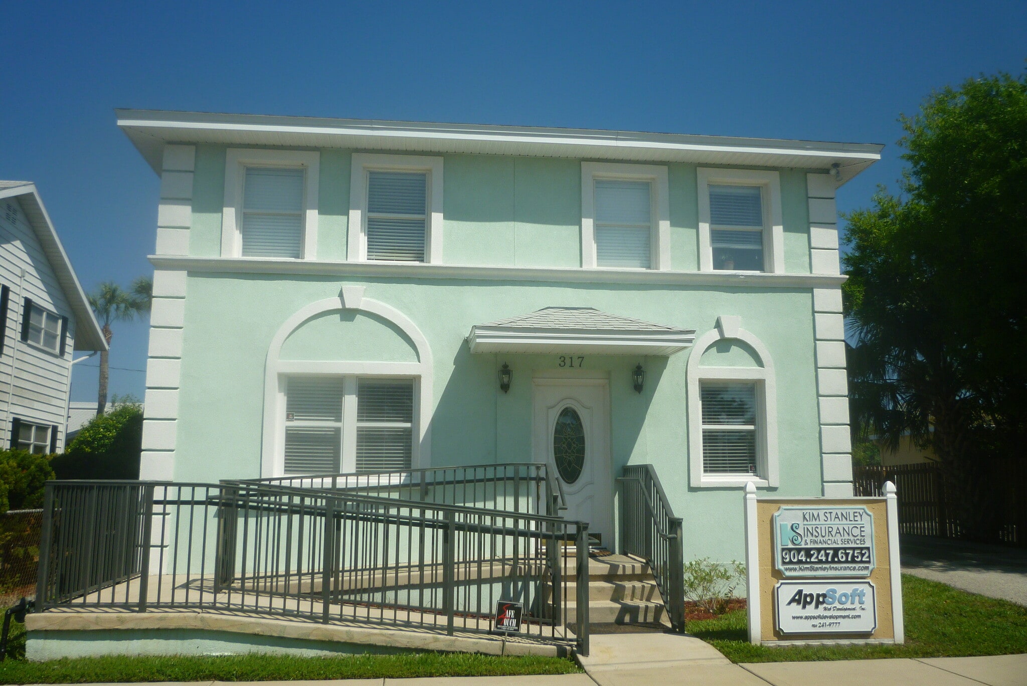 317 4th Ave N, Jacksonville Beach, FL à louer Photo de l’immeuble– Image 1 sur 9