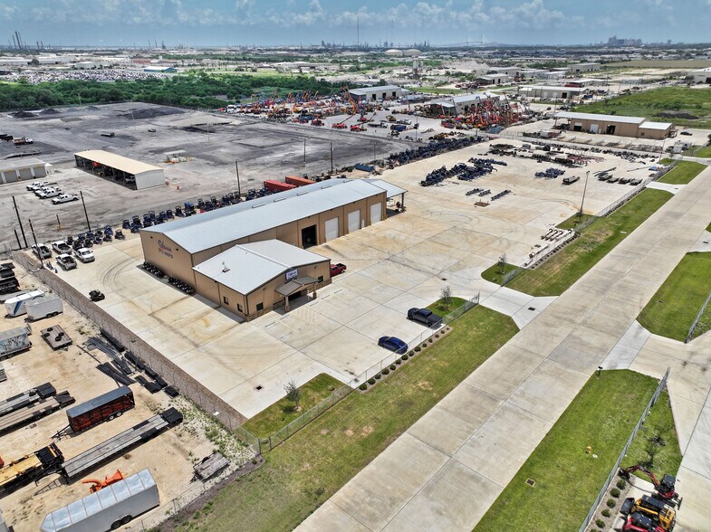 5654 Kingpin Dr, Corpus Christi, TX à vendre - Photo de l’immeuble – Image 1 sur 7