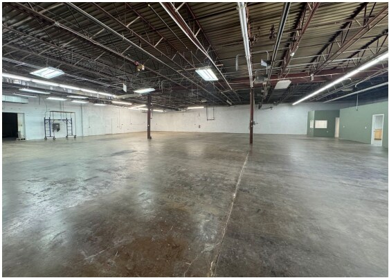 2615 Mission Rd, Hudson, NC à louer - Photo de l’immeuble – Image 3 sur 5
