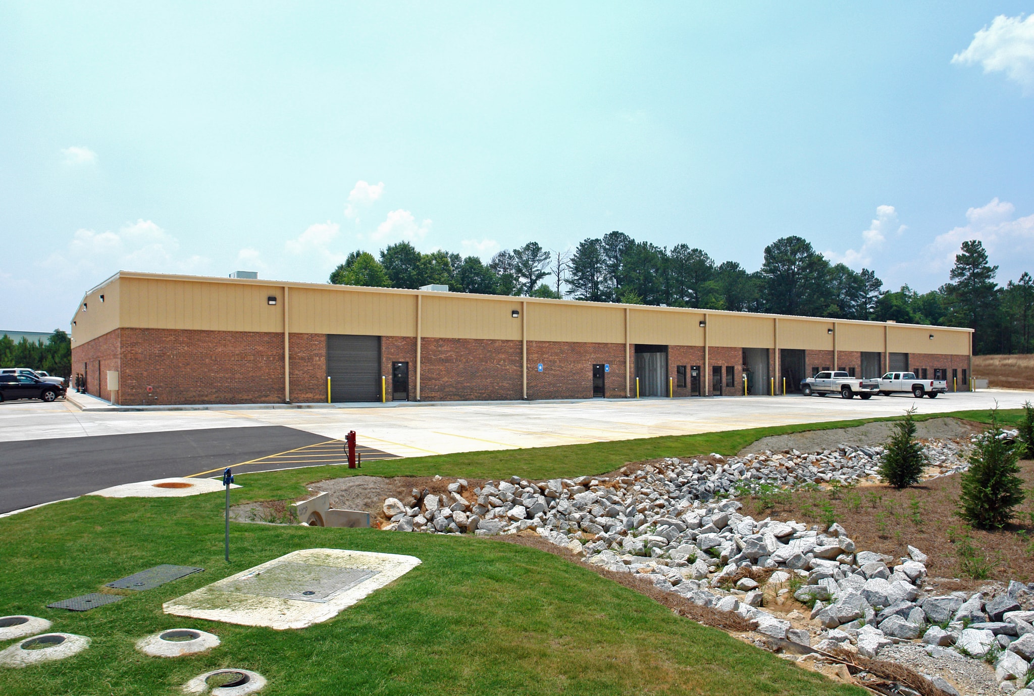 298 Reynolds Rd, Hiram, GA à louer Photo principale– Image 1 sur 6